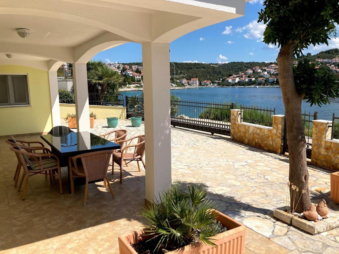 Villa Jana Apartments Trogir Exterior foto